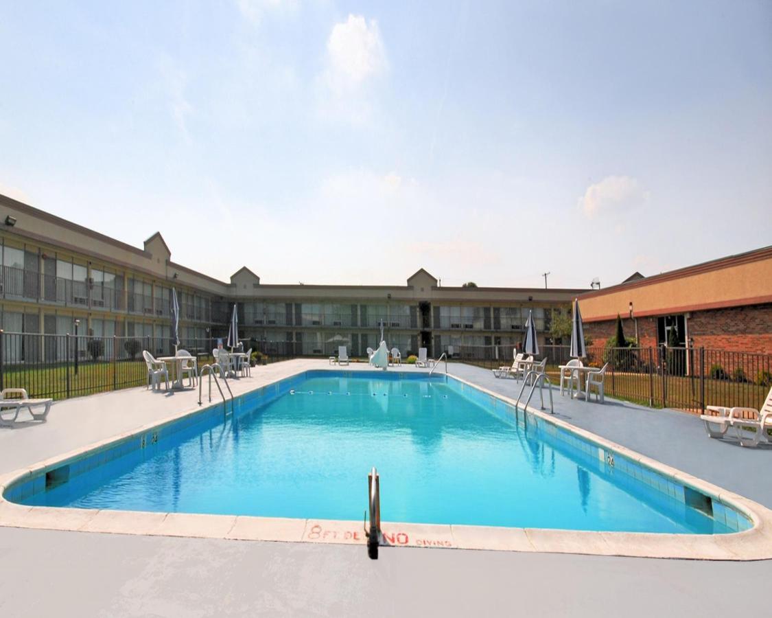 | Quality Inn & Suites York