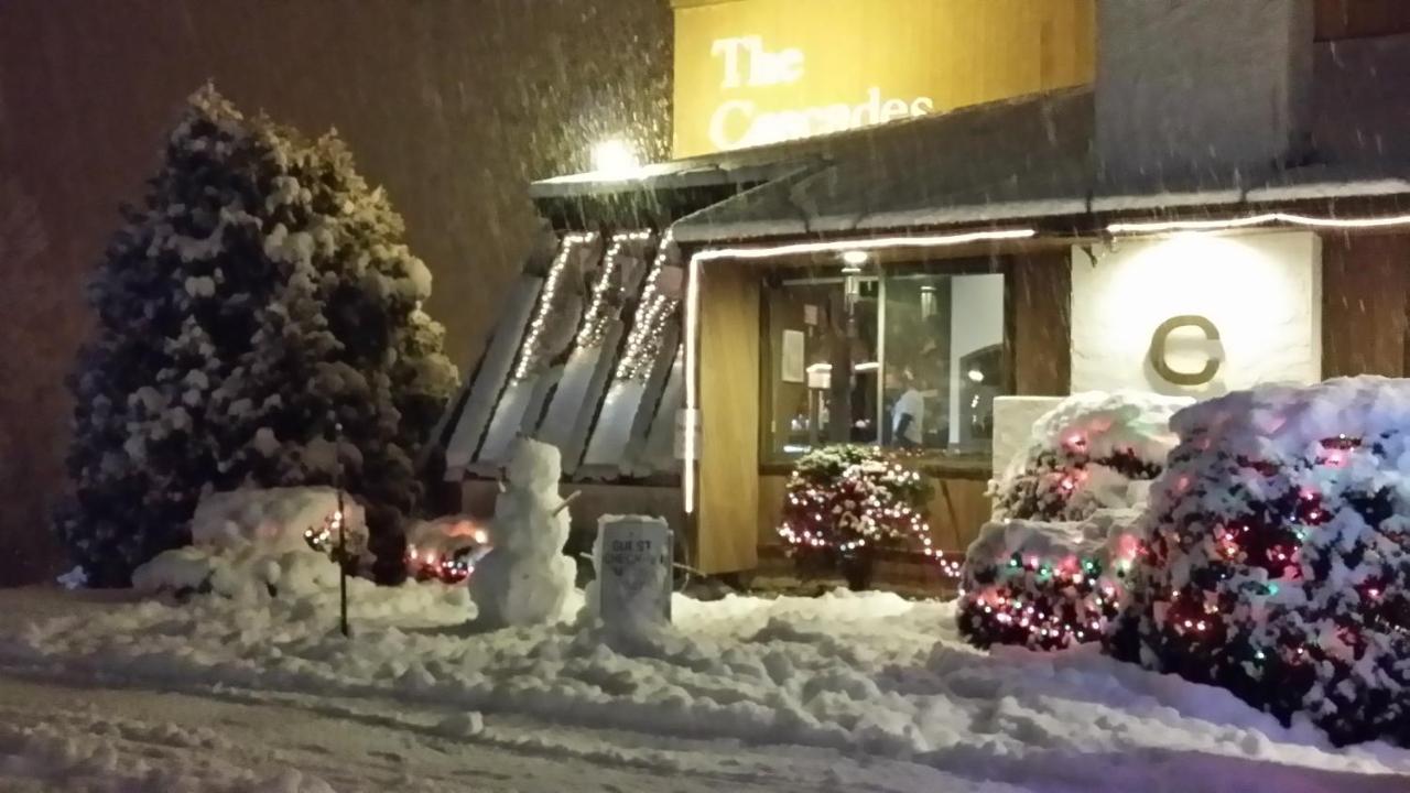 | Cascades Lodge