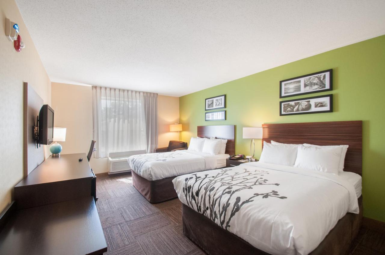 Double Room with Two Double Beds - Accessible/Non-Smoking at Sleep Inn & Suites Dover University Area