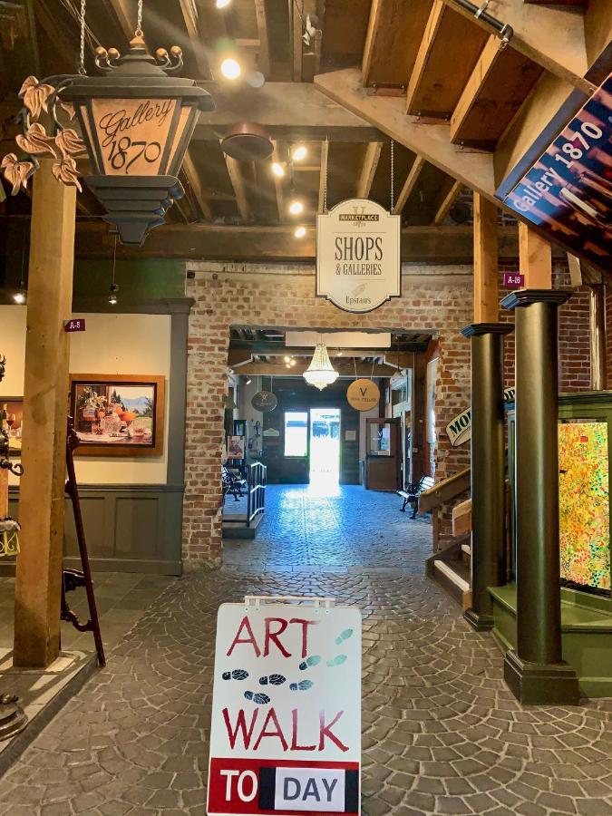 | Inn St Helena
