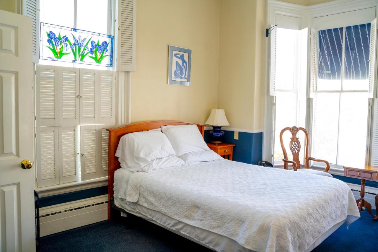 | Brasswood Inn