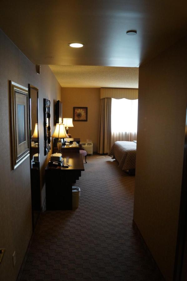  | Salvatores Grand Hotel
