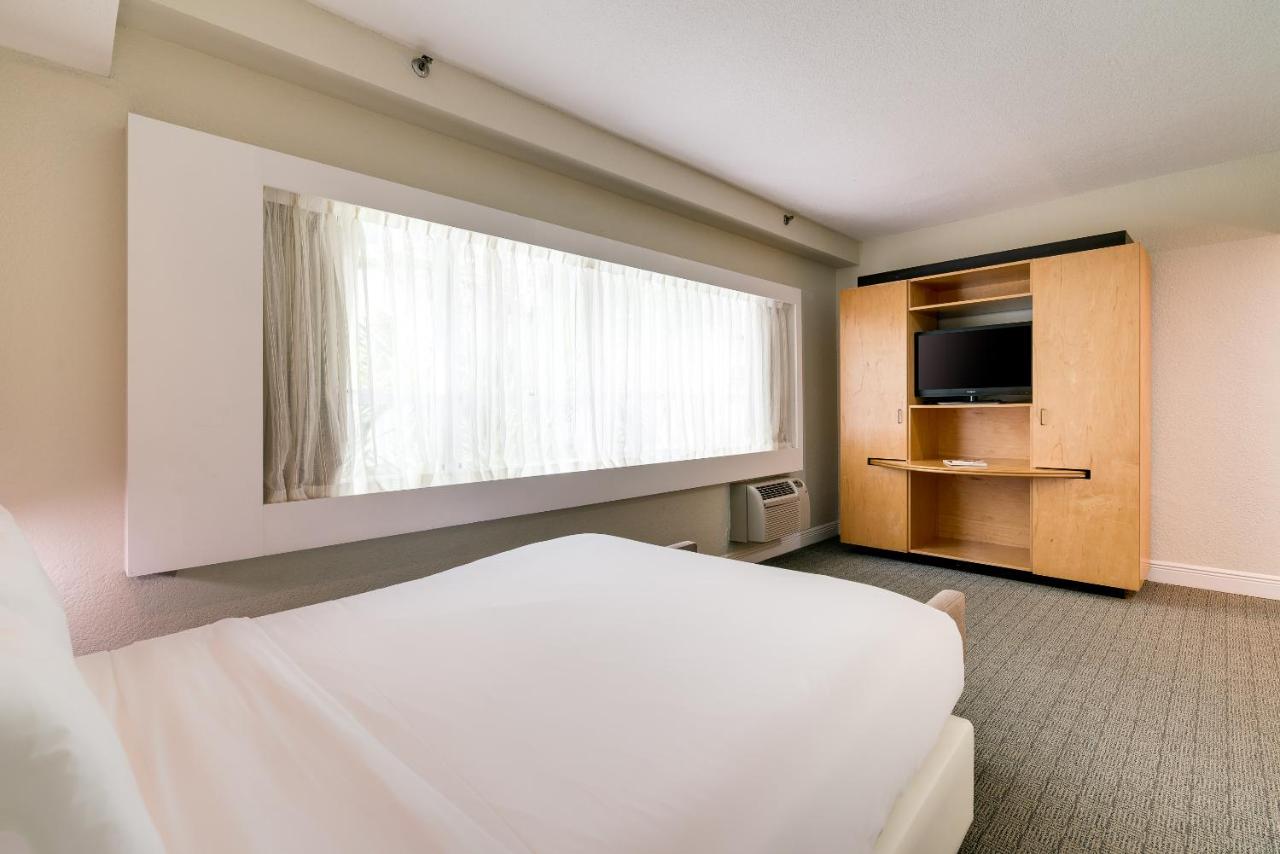 Standard Queen at Crest Hotel Suites