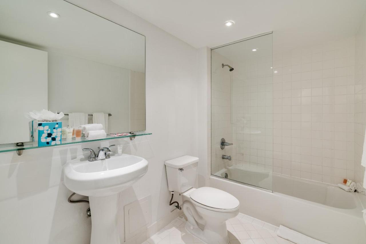 Standard Queen at Crest Hotel Suites