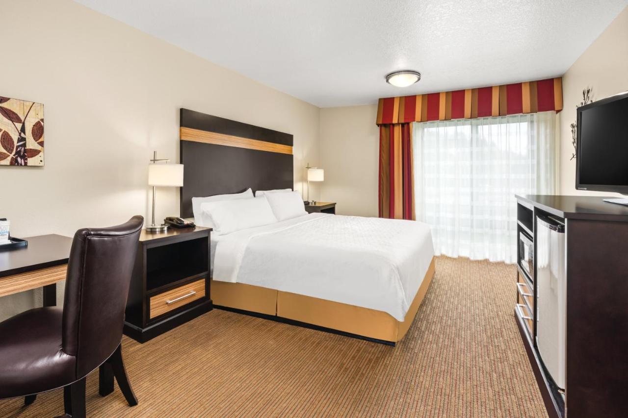 | Holiday Inn Express Portland SE - Clackamas Area, an IHG Hotel