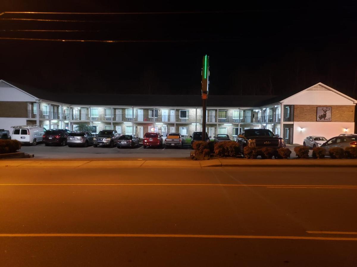 | Elk Inn Motel