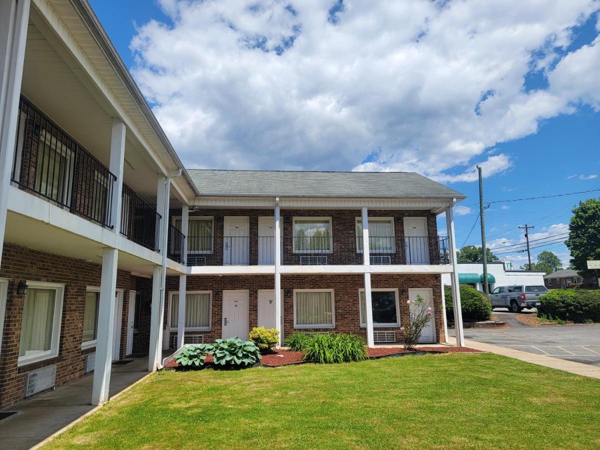 | Elk Inn Motel