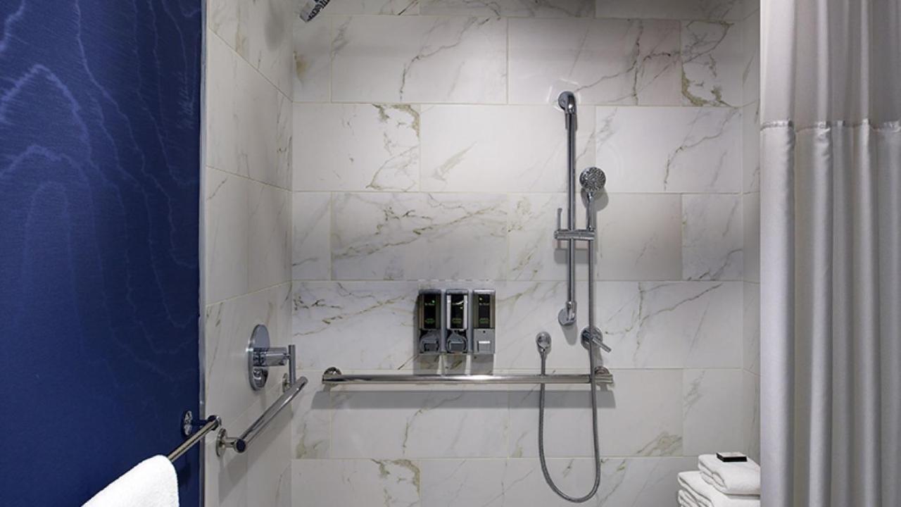 King Room with Roll-In Shower - Disability Access at The Hotel Zags Portland