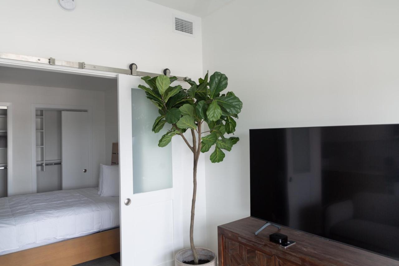 | WhyHotel by Placemakr, Union Market