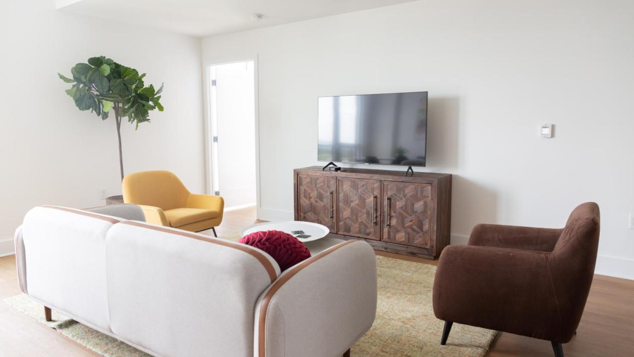 | WhyHotel by Placemakr, Union Market