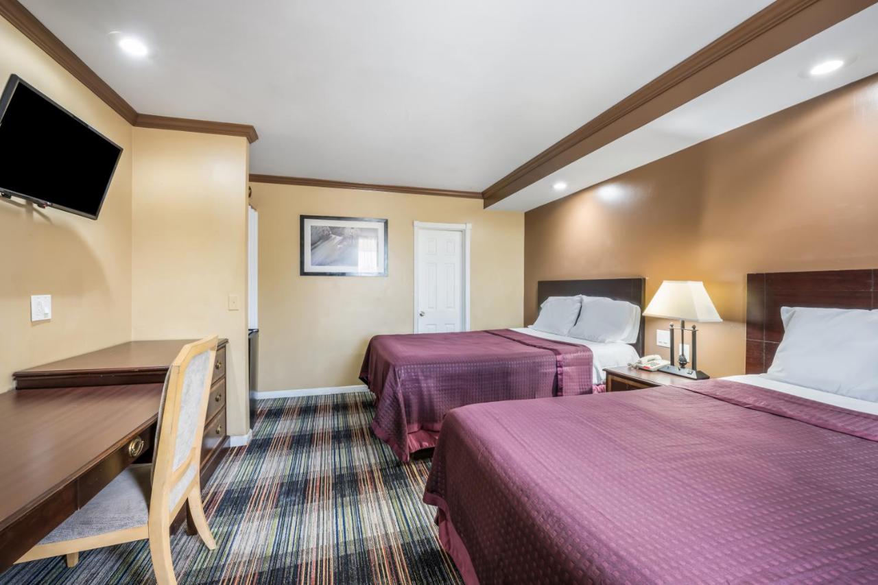 | Knights Inn Trevose