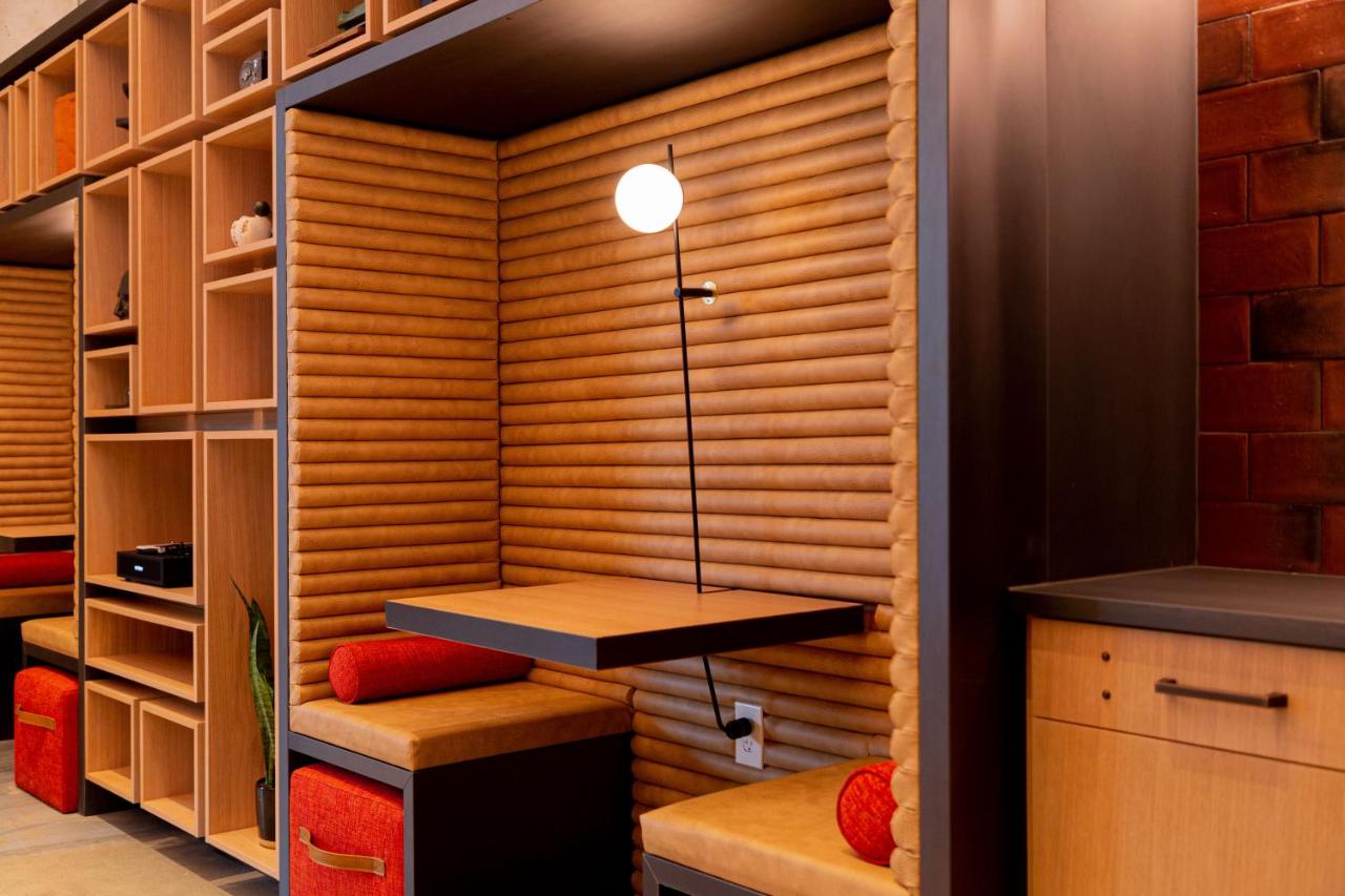 | WhyHotel by Placemakr, Union Market