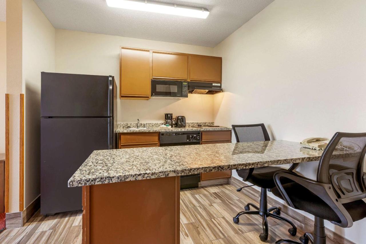 Queen Suite with Two Queen Beds - Non-Smoking at MainStay Suites Dubuque at Hwy 20