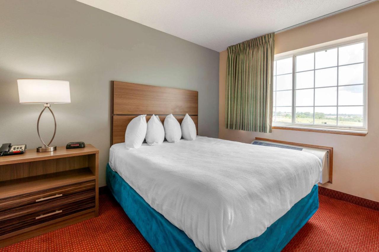 Queen Suite with Two Queen Beds - Non-Smoking at MainStay Suites Dubuque at Hwy 20