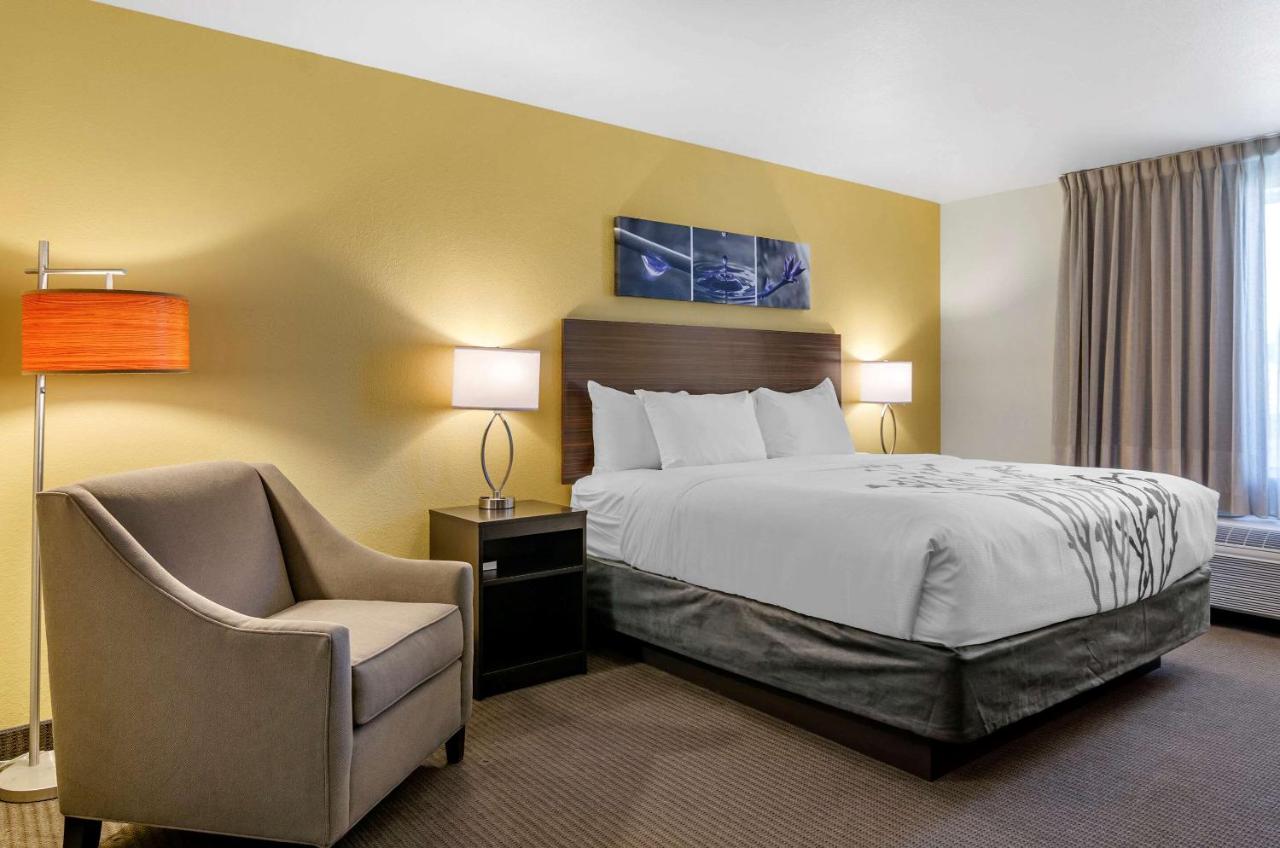 King Room - Non-Smoking at Sleep Inn Great Falls Airport