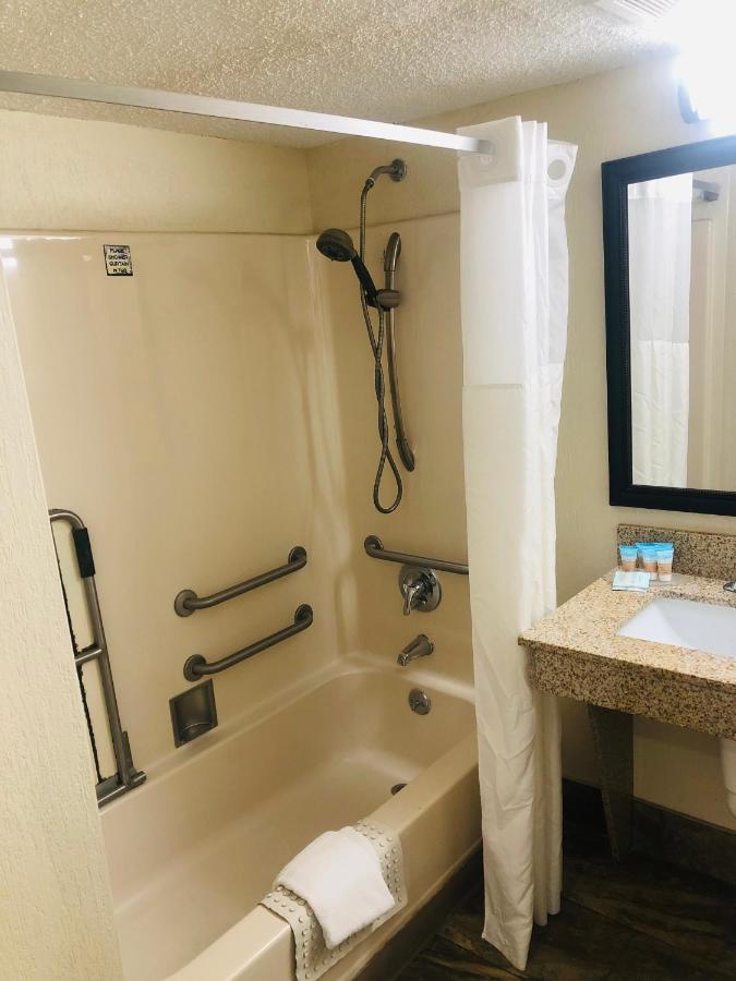 | Quail Inn and Suites - Myrtle Beach