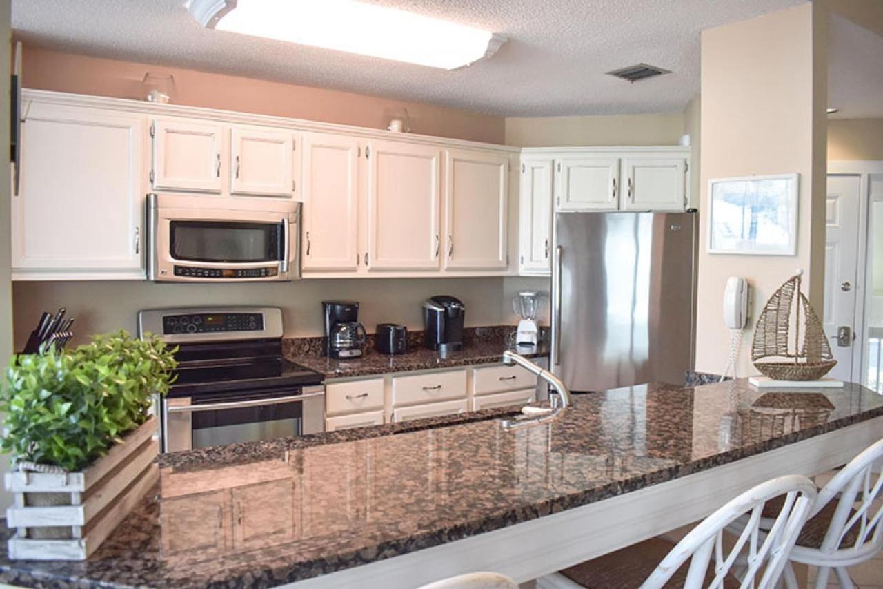| 701 Barrington Park