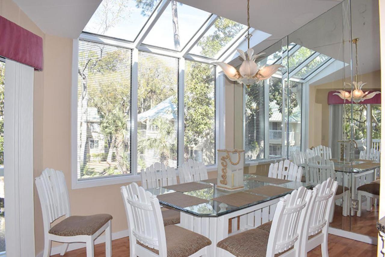 | 701 Barrington Park