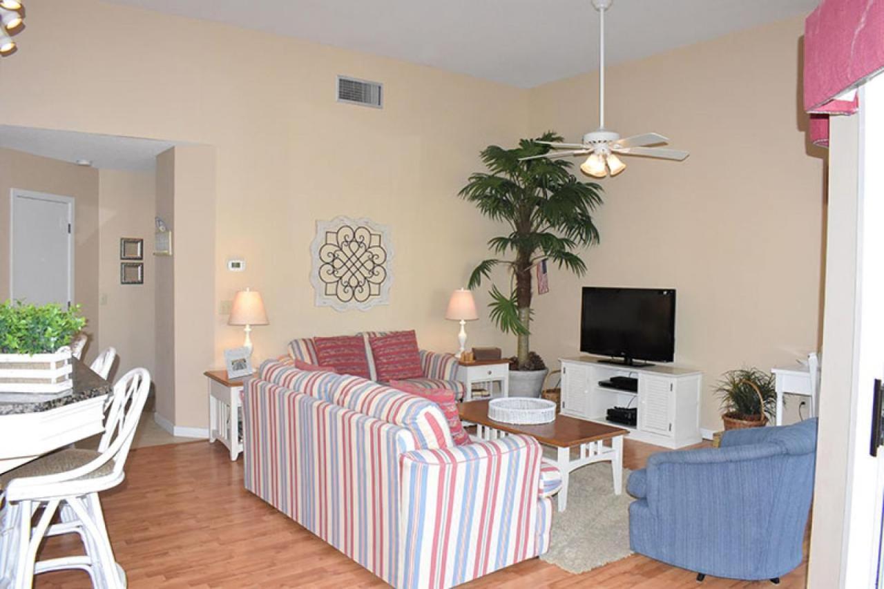 | 701 Barrington Park