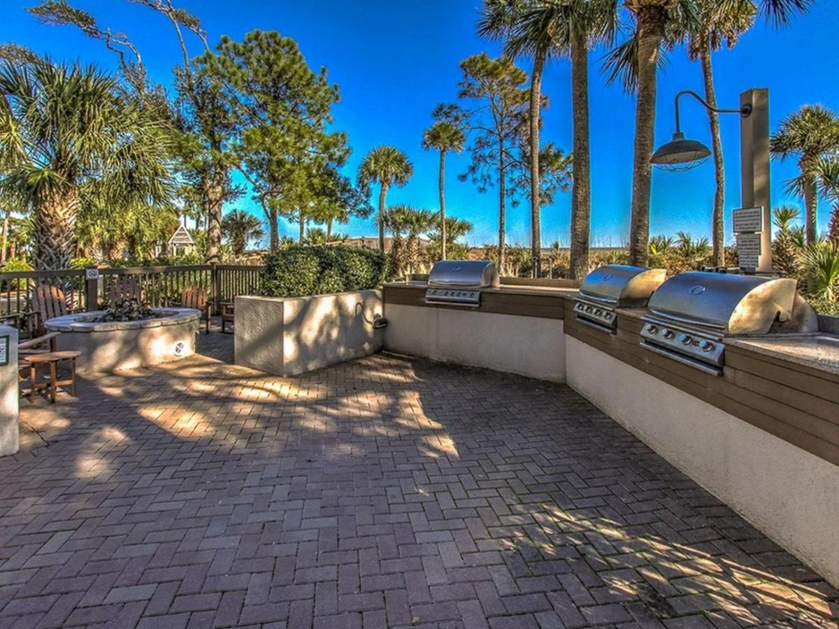 | 4104 Windsor Court North