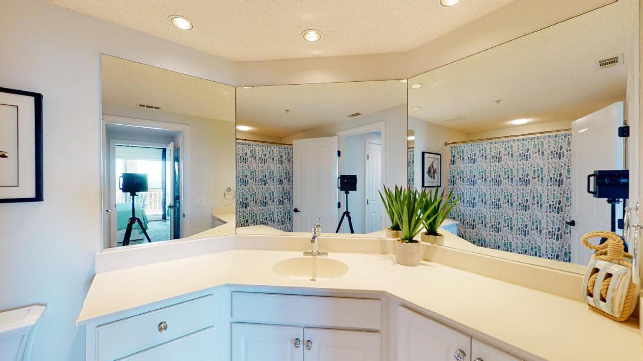 | 3505 Windsor Court South