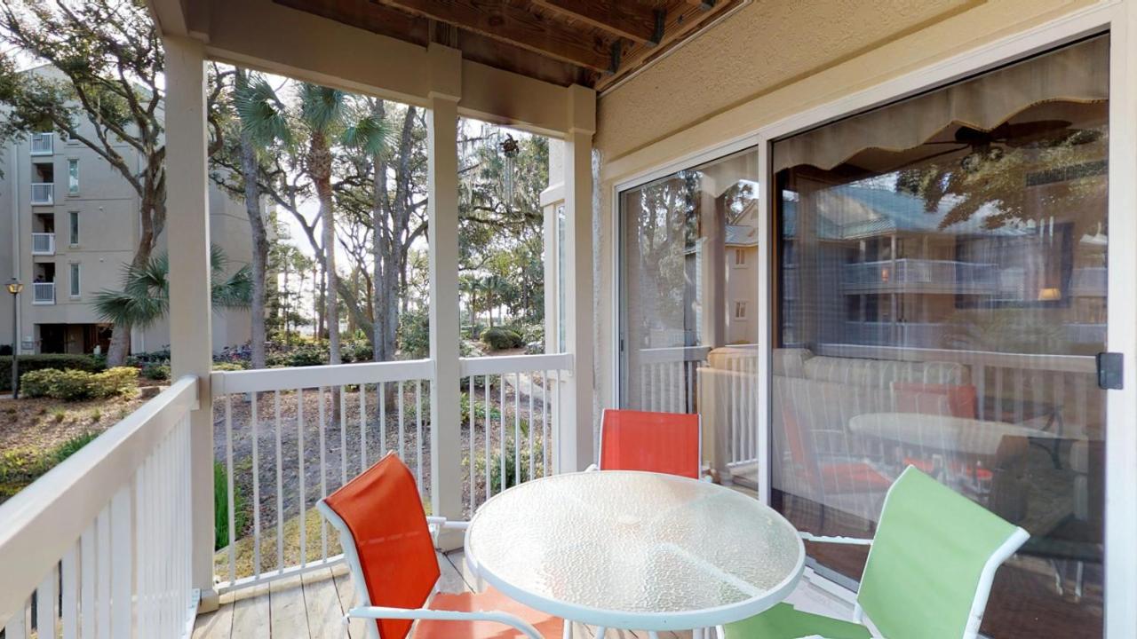 | 614 Barrington Park