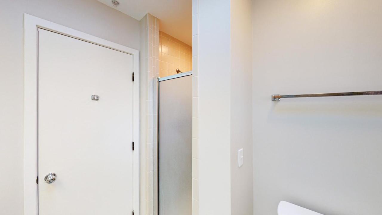  | 7611 Huntington Villas