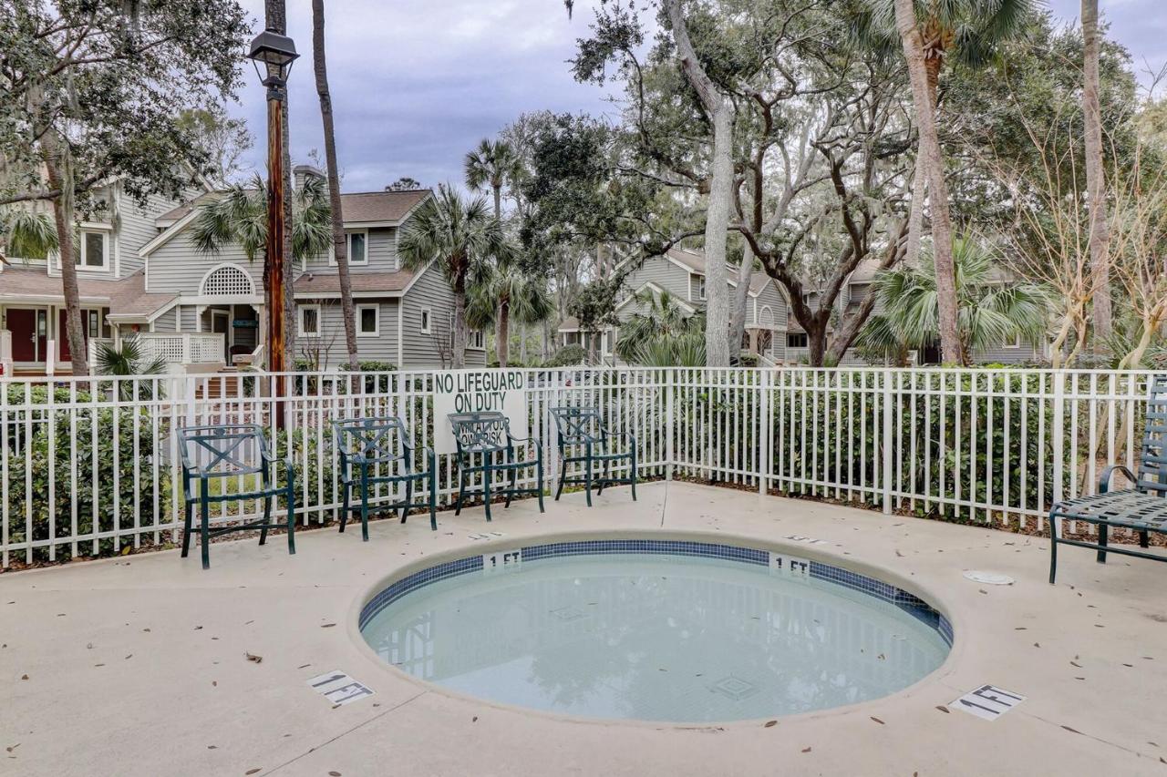| 7611 Huntington Villas