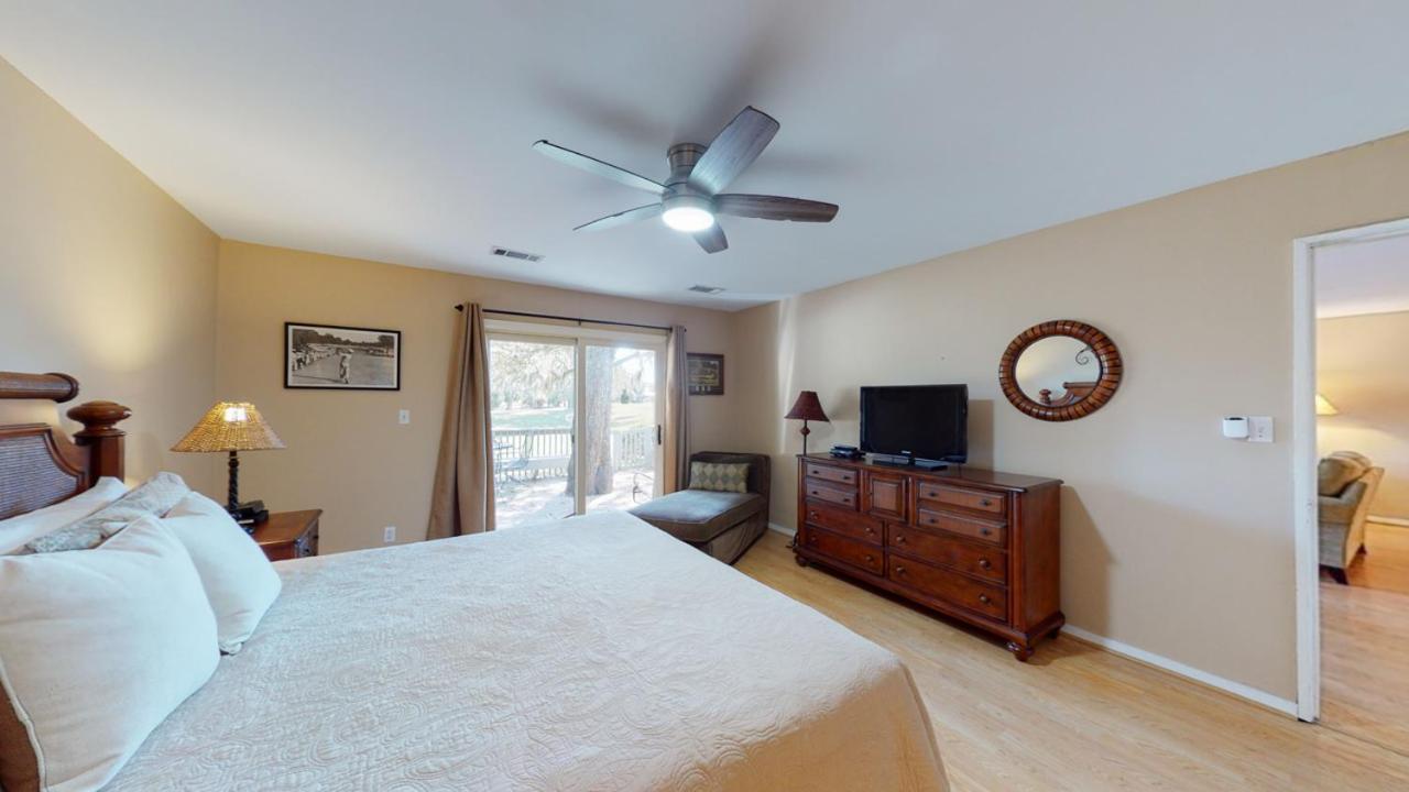  | 704 Queens Grant