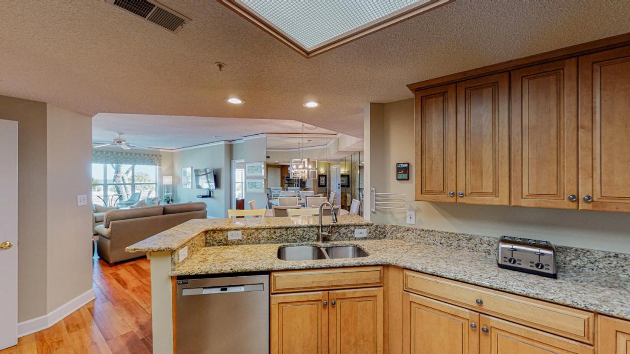  | 5207 Hampton Place South