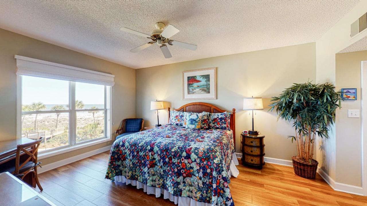  | 5207 Hampton Place South