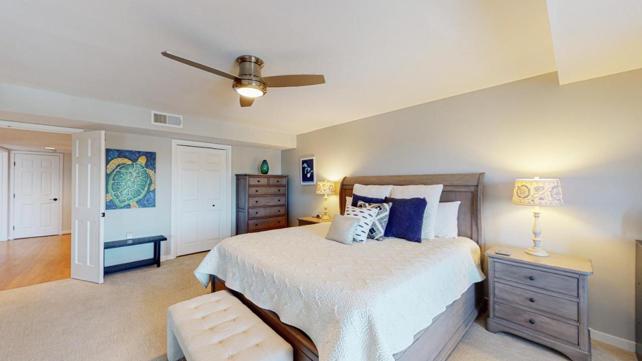  | 7169 Harbourside II