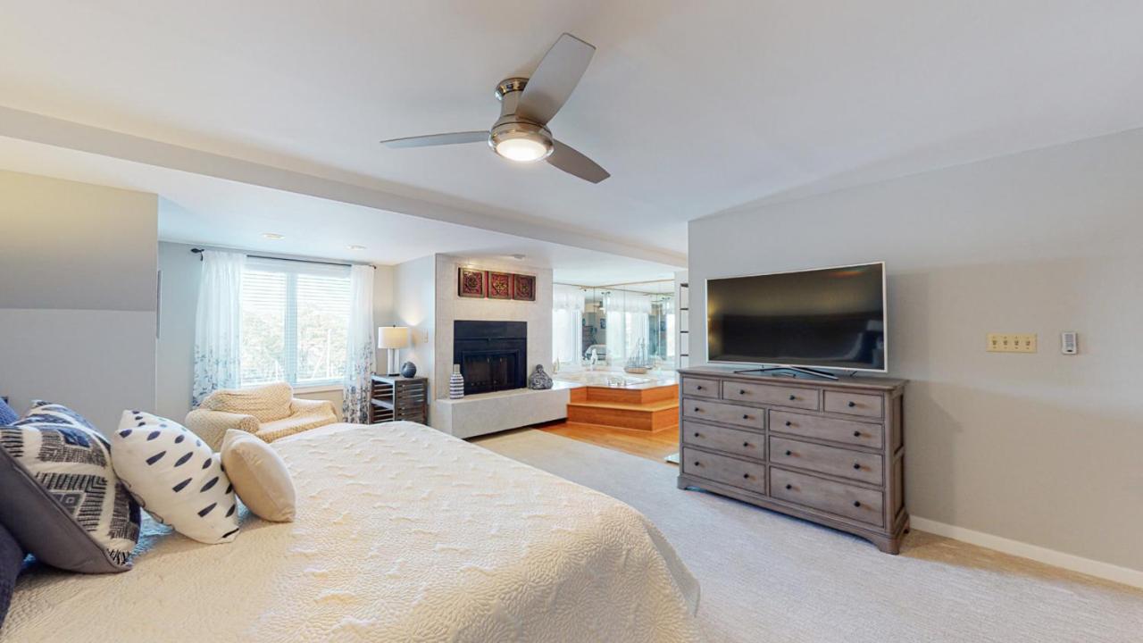 | 7169 Harbourside II