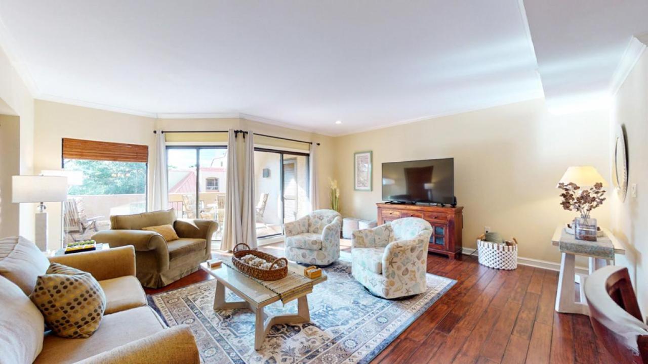  | 7162 Harbourside II