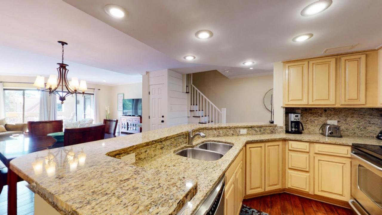  | 7162 Harbourside II