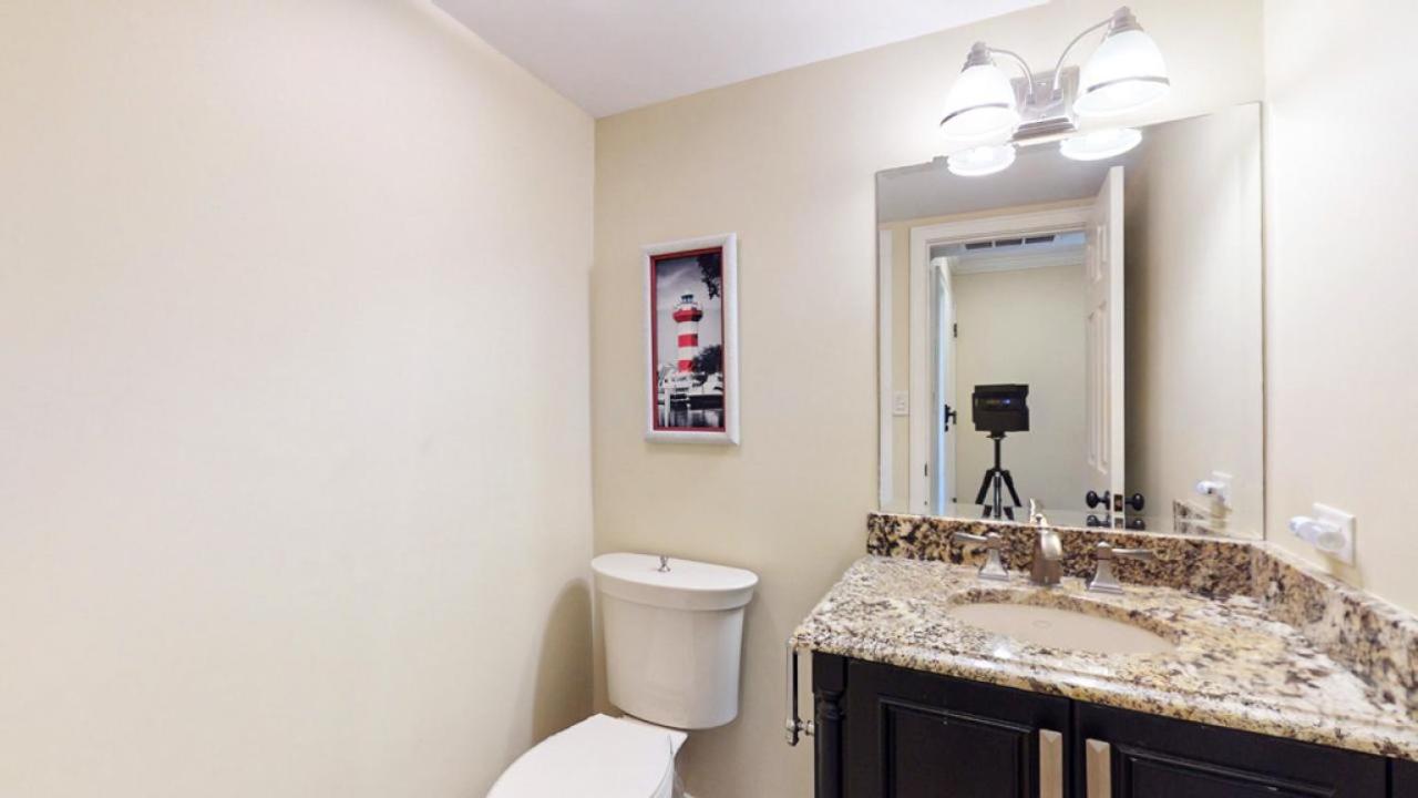  | 7162 Harbourside II