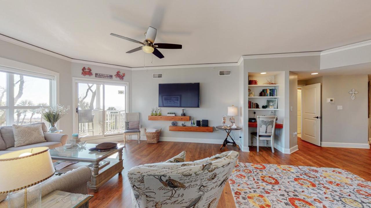  | 5206 Hampton Place South