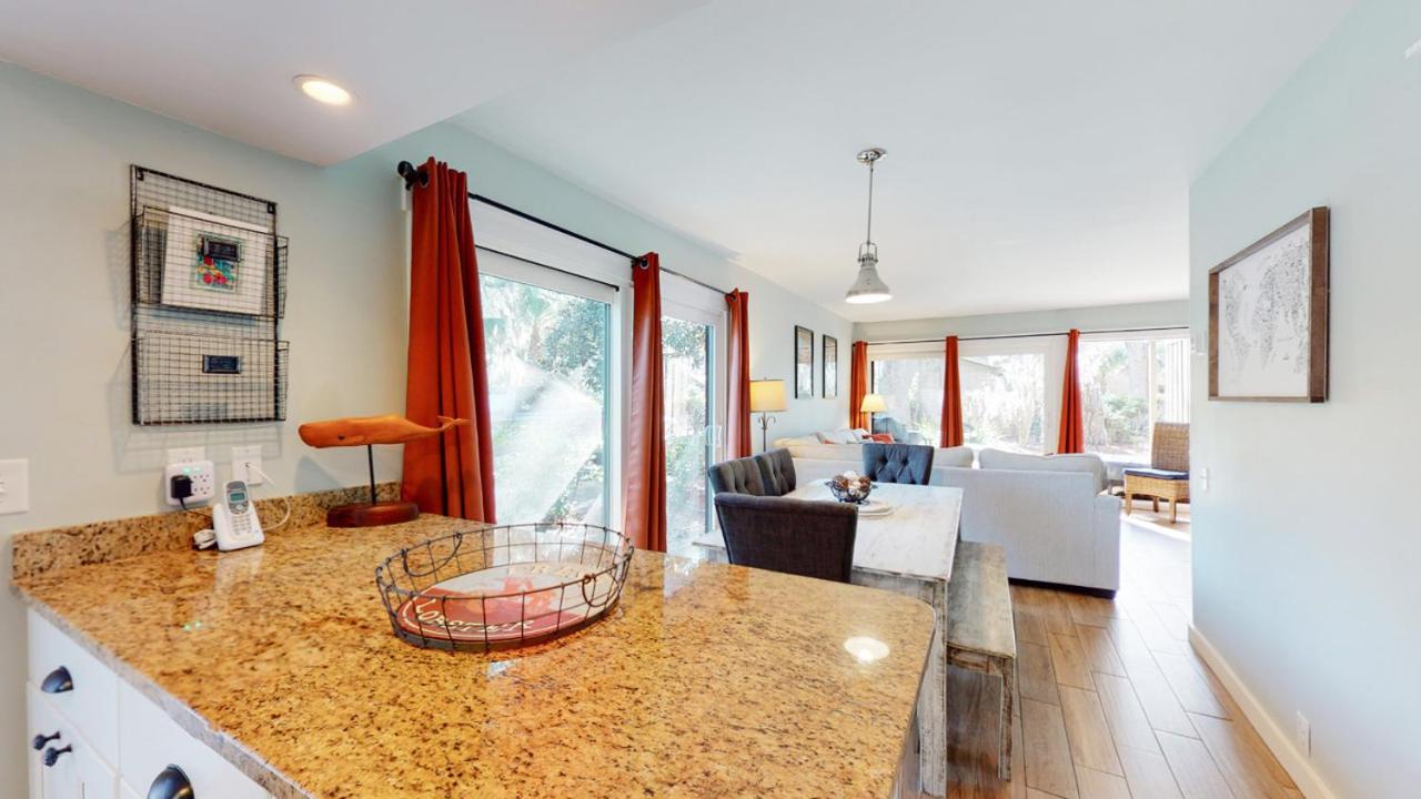 | 34 Water Oak