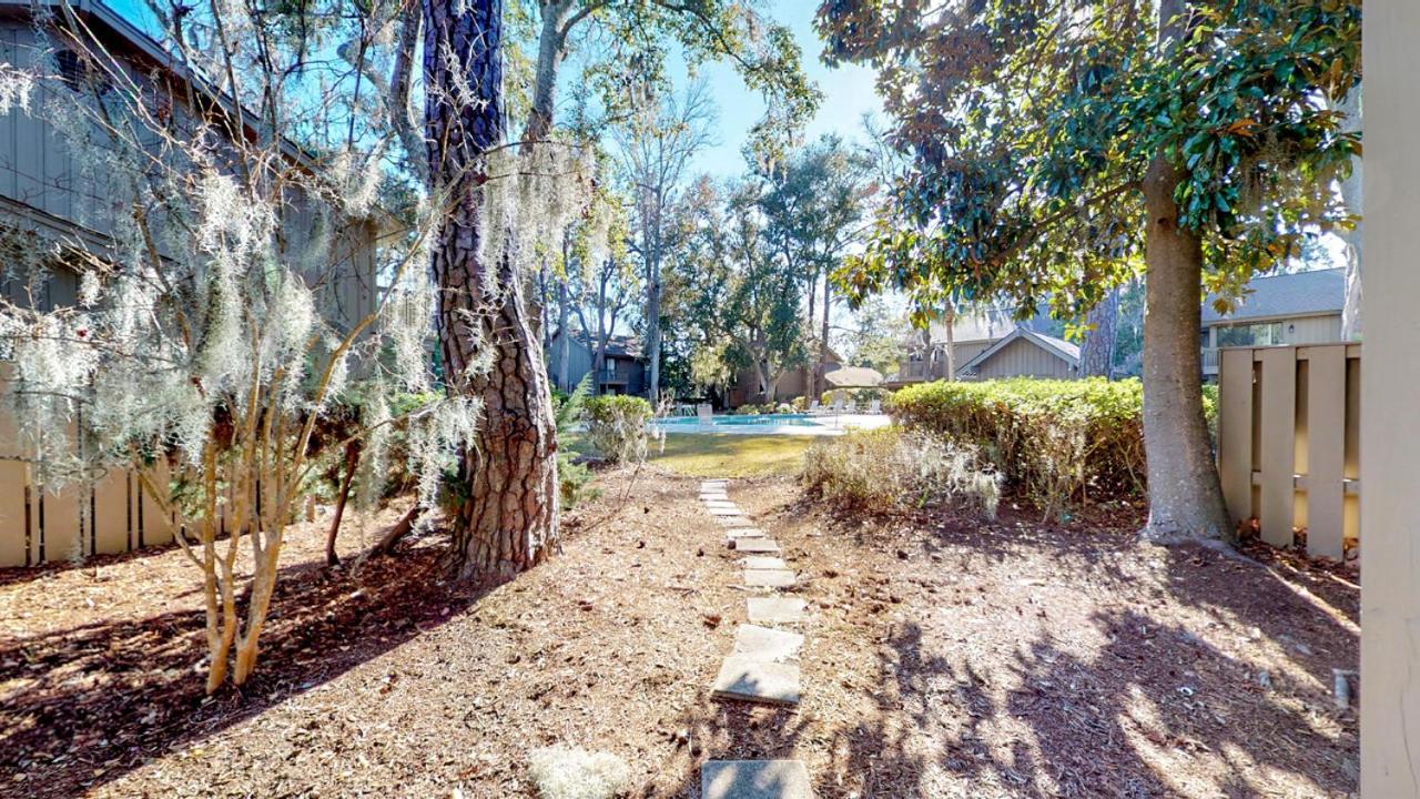 | 34 Water Oak