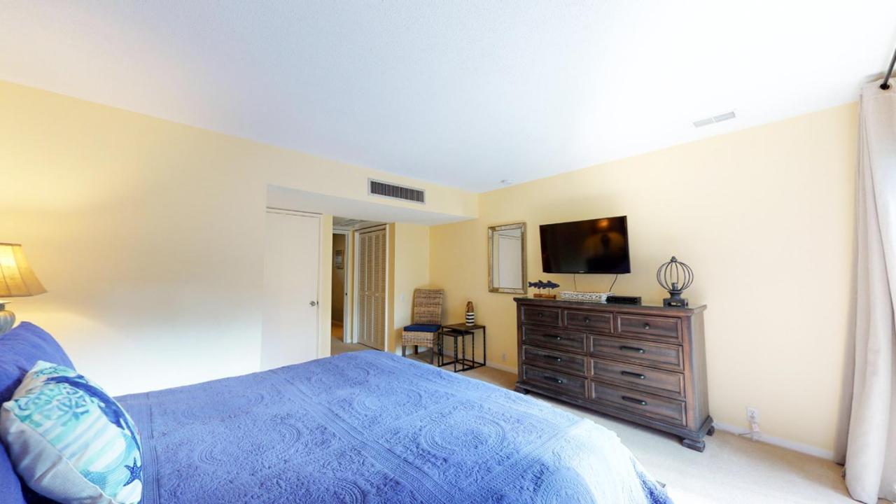 | 34 Water Oak