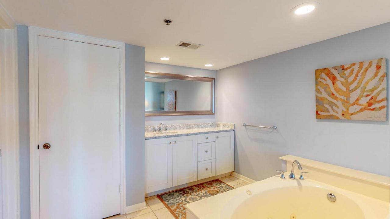 | 3125 Villamare