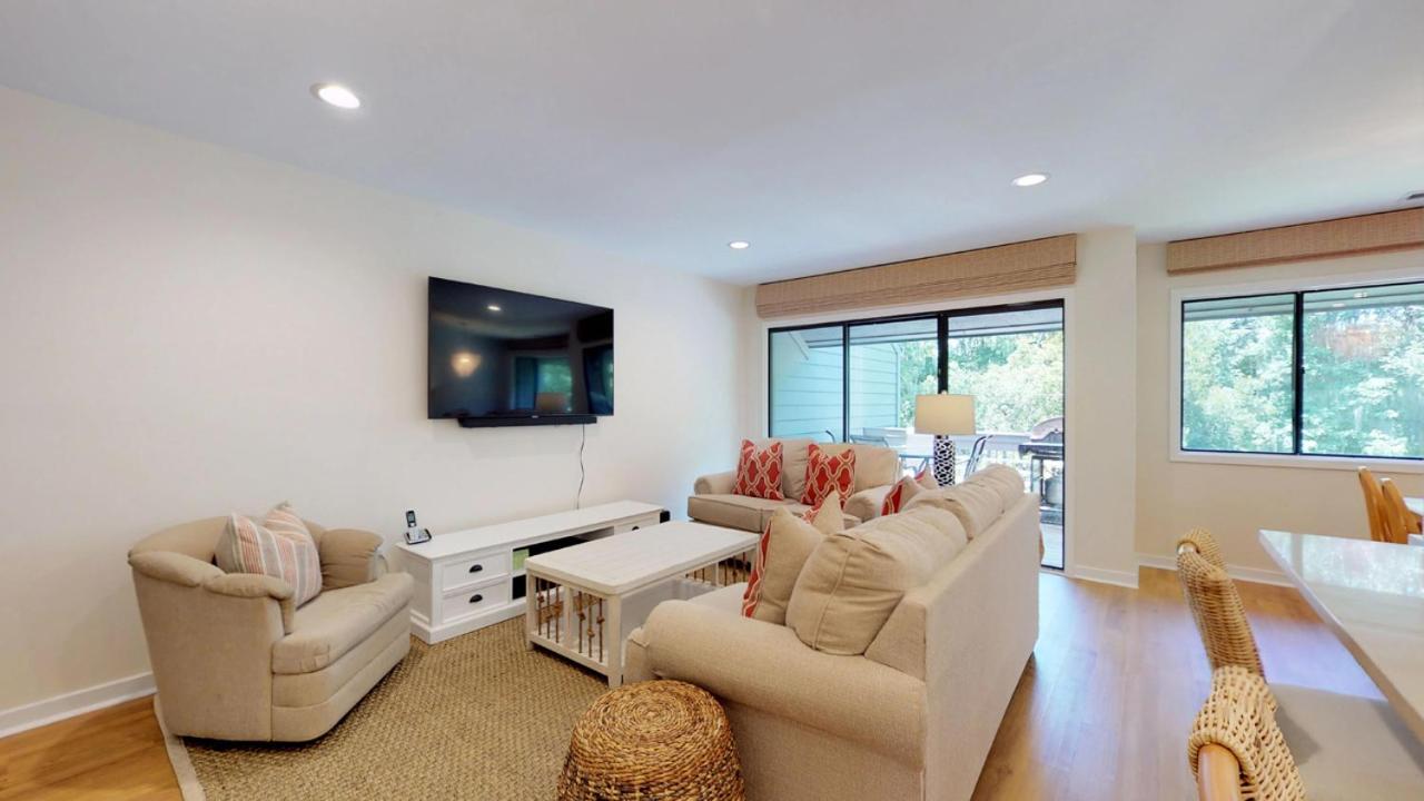 | 299 Turnberry Village