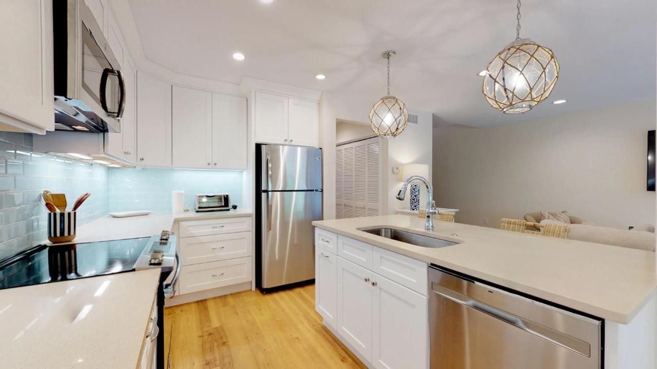 | 299 Turnberry Village
