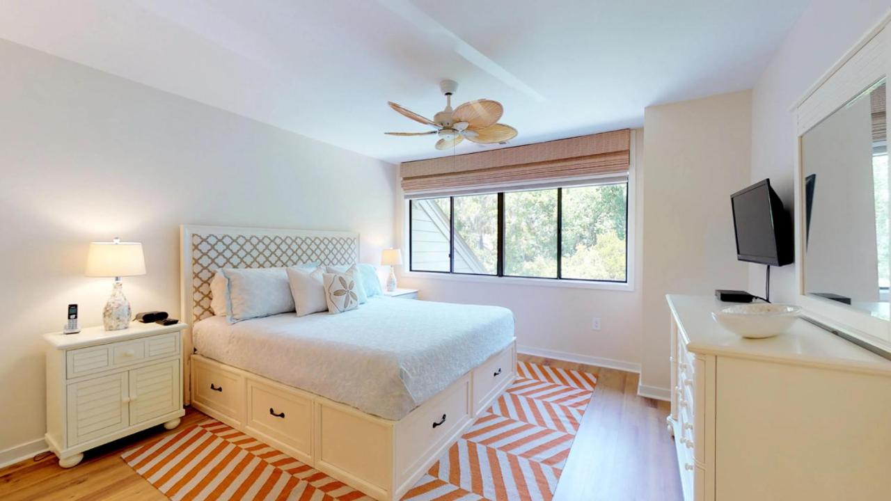 | 299 Turnberry Village