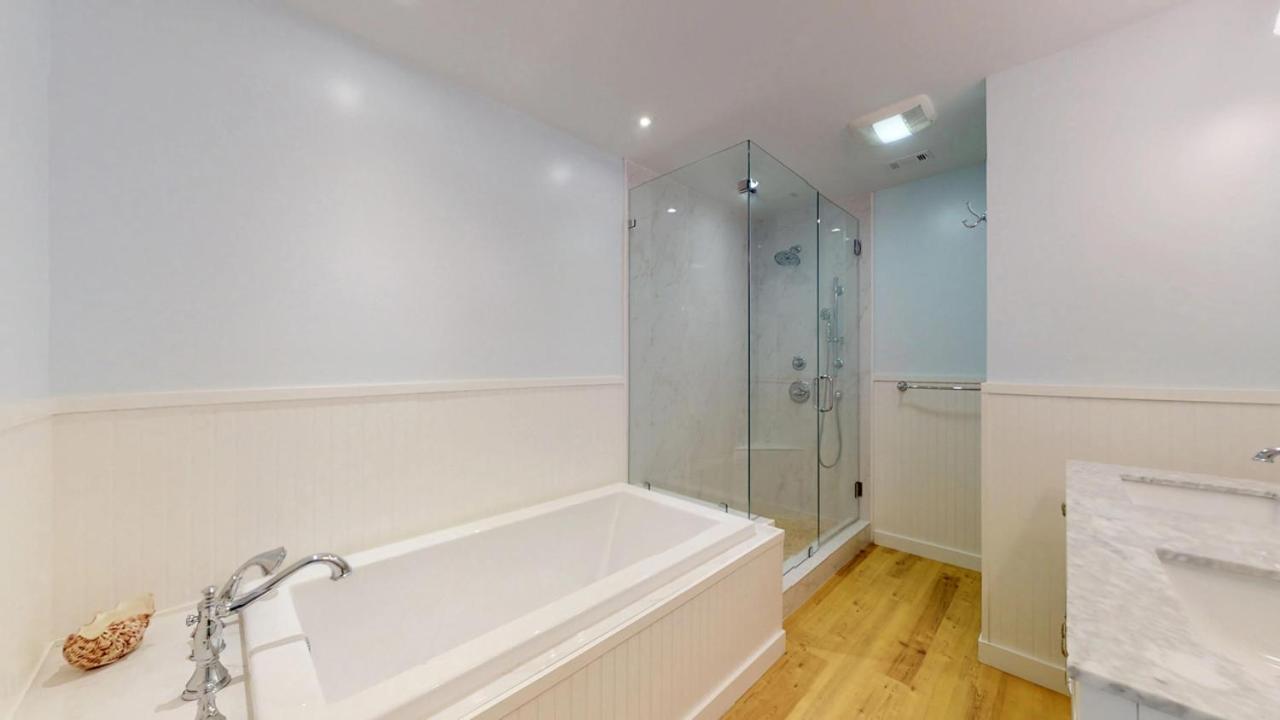 | 299 Turnberry Village