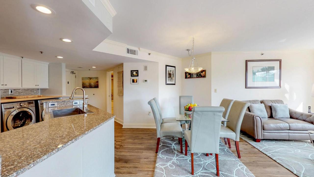 | 2215 Villamare