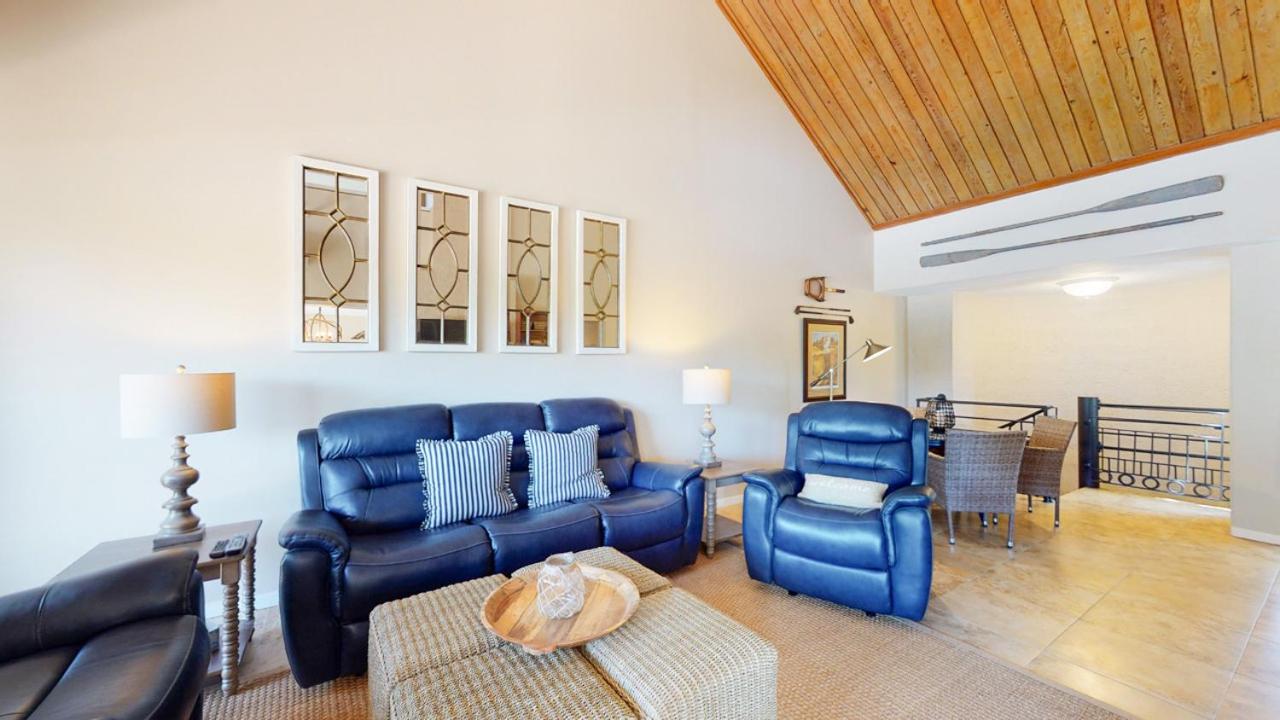  | 11 Beach Villa