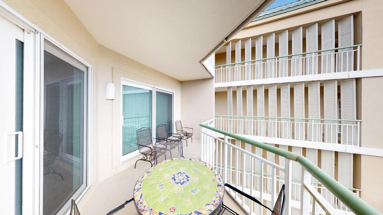  | 404 Windsor Place