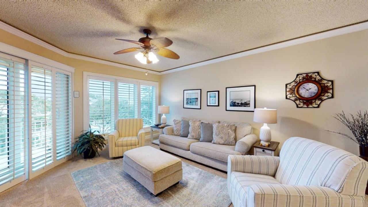 | 404 Windsor Place