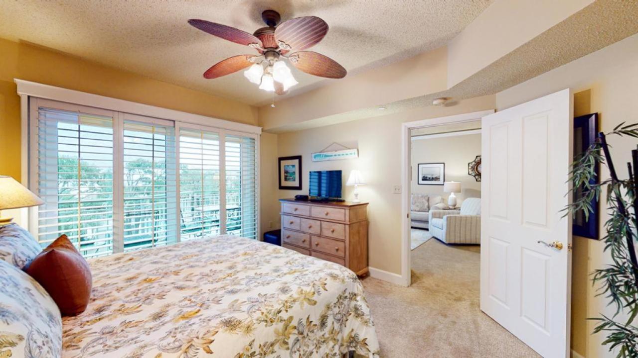 | 404 Windsor Place